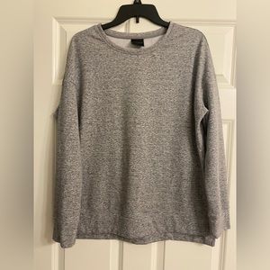 Like new grey sweater.